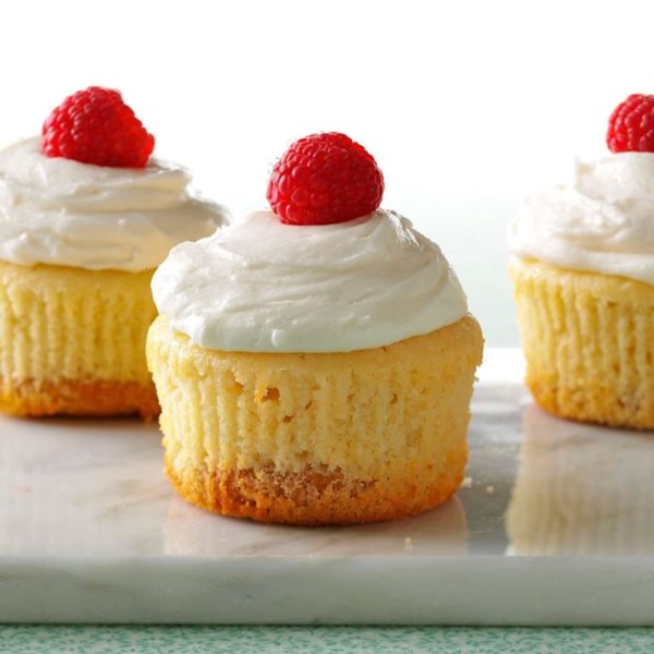 Key lime pie cupcakes