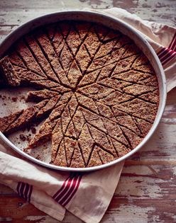 Kibbeh tart (Kibbeh sayniyi)