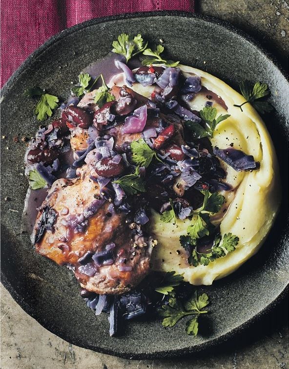 Kidney bean, red cabbage & chicken stew