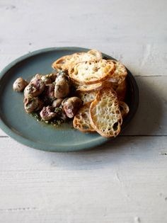 Kidneys with garlic and parsley (Rognoni trifolati)
