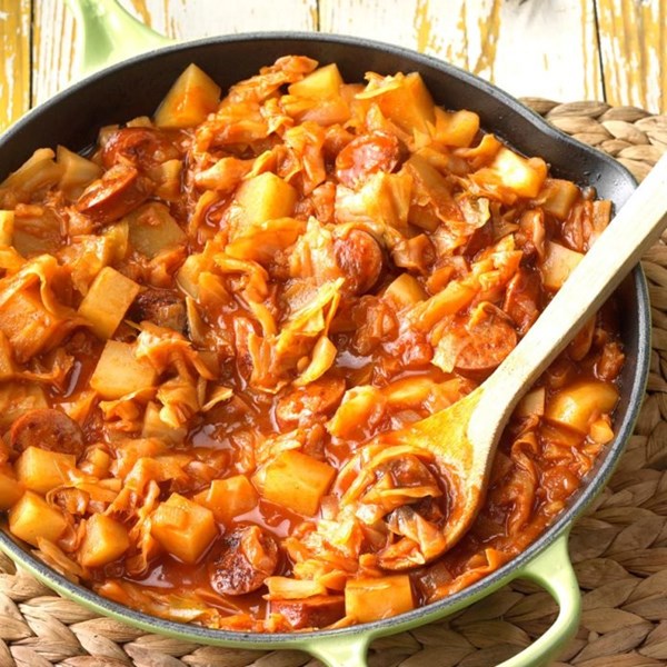 Kielbasa cabbage skillet