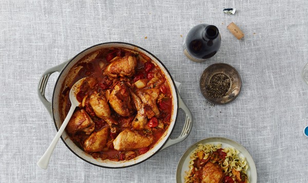 Kimchi-braised chicken with bacon