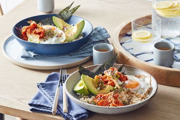 Kimchi, fried egg, brown rice