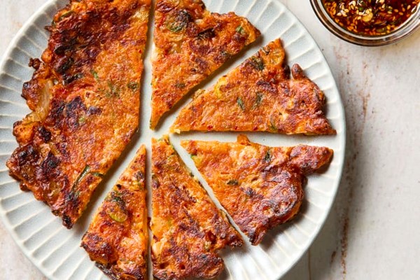 Kimchi pancake (Kimchi jeon)