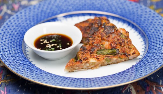 Kimchi pancakes (Kimchi pajeon)