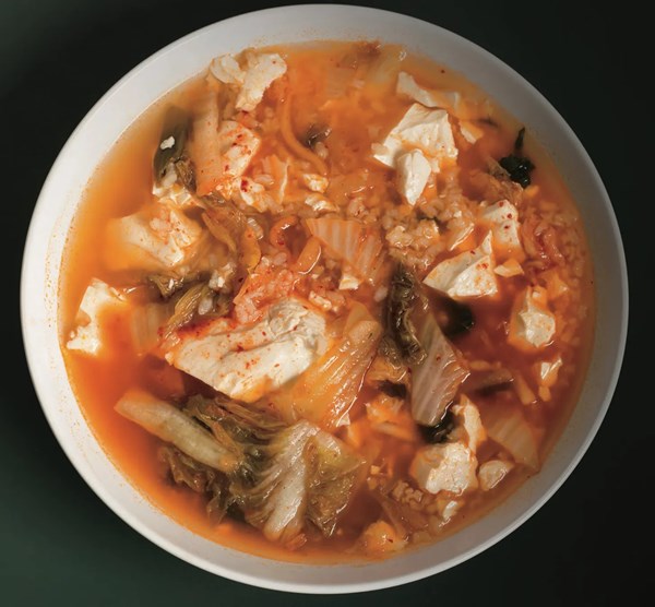 Kimchi soup with tofu