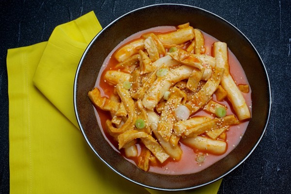 Kimkim spicy rice cakes (Dukbokki)