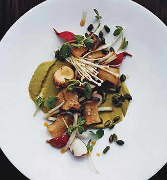 King oyster mushrooms with pistachio purée
