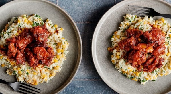 Kitchri with stewed chicken and mango pickle [Salmah Hack]