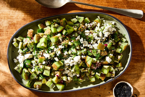 Kiwi & feta salad