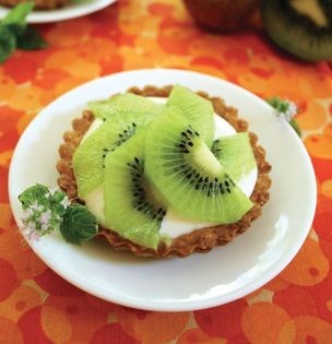 Kiwi colada tartlettes