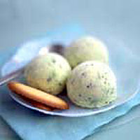 Kiwi fruit ice cream