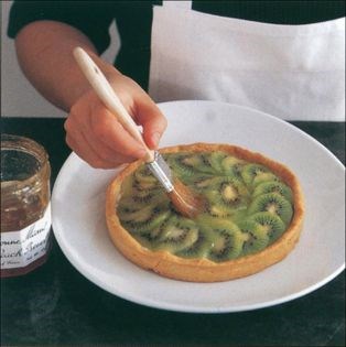 Kiwi-whipped white chocolate ganache tart