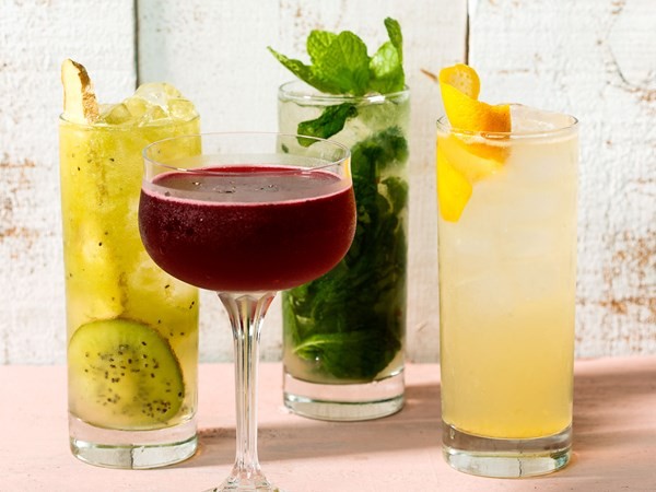 Kiwifruit & ginger highball