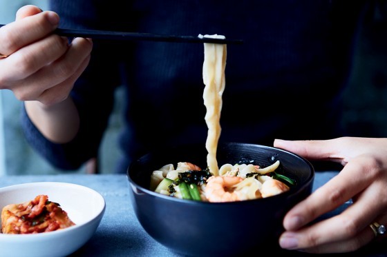 Knife-cut noodles in seafood broth (Haemul kalguksu)