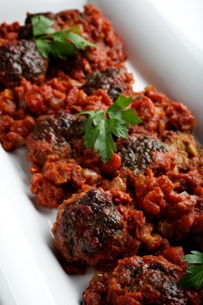 Koftas with tomato and eggplant