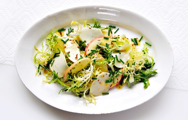 Kohlrabi and apple salad with caraway