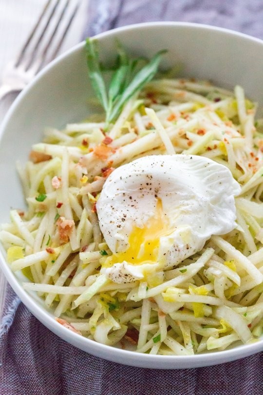 Kohlrabi bistro salad