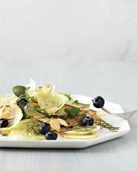 Kohlrabi, fennel and blueberry salad