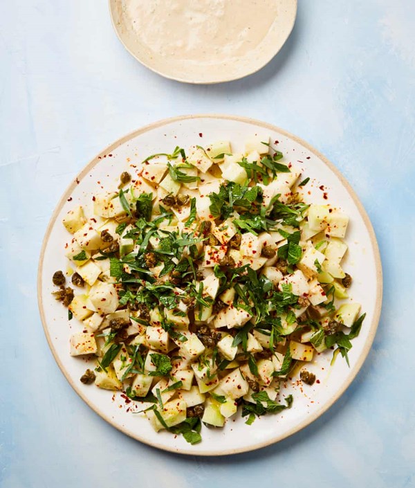 Kohlrabi with tonnato, herbs and fried capers