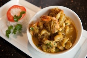 Kolambi kaju curry