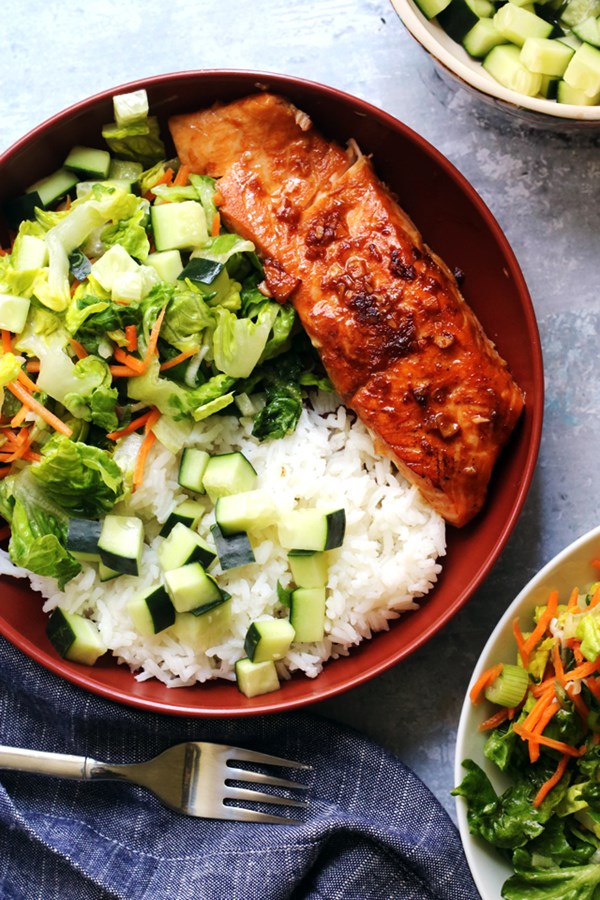 Korean BBQ salmon bowls with quick-pickled cucumbers and gochujang sauce