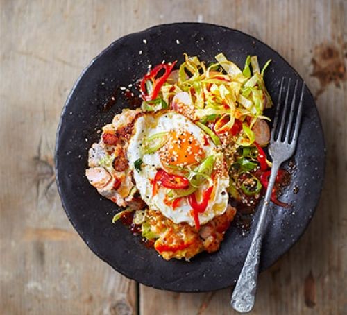 Korean fishcakes with fried eggs & spicy salad 