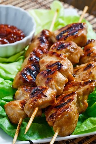 Korean skewered chicken (Dakkochi)