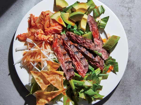 Korean skirt steak salad