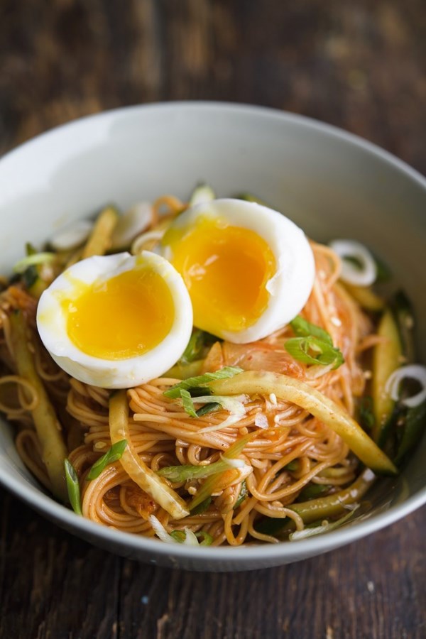 Korean spicy chilled noodles (Bibim guksu)