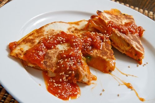 Korean spicy pineapple BBQ chicken quesadillas (Pineapple dak bulgogi quesadillas)