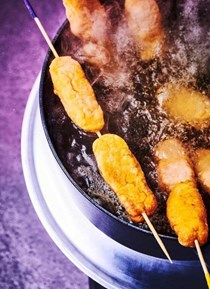 Korean-style fried fish sticks (Homestyle eomuk) [Weightlifting Fairy Kim Bok-Joo]