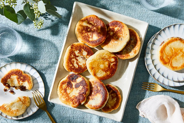 Korean sweet pancakes (Hotteok)