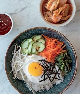 Korean vegetable-rice bowls (Bibimbap)