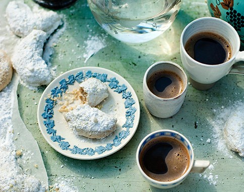 Kourabiethes