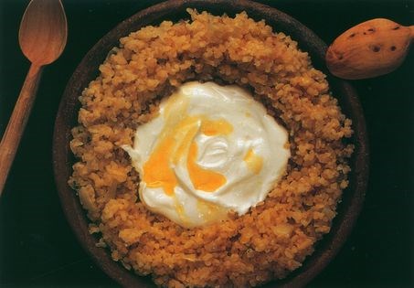 Kurdish cracked wheat pilaf (Kurt bulgur pilavi)