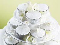 Lace wedding cakes