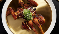 Lacquered cockerel with eight-spice salt