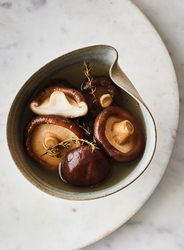 Lacto-fermented shiitake mushrooms