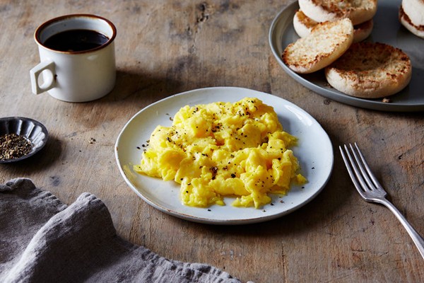 Lady & Pups' magic 15-second creamy scrambled eggs