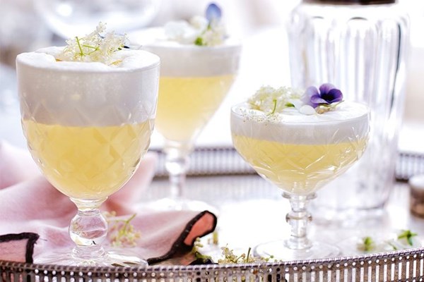 Lady Grey gin fizz