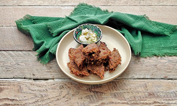 Lamb & burghul bake (Kibbeh bil sanieh)