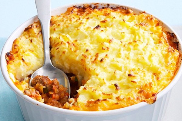 Lamb and lentil cottage pie
