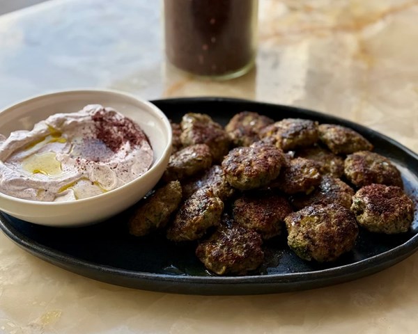 Lamb and pistachio patties with sumac yoghurt sauce