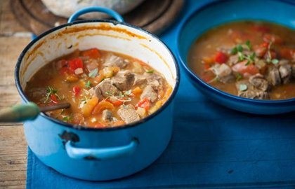 Lamb and red pepper ragout