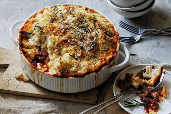 Lamb and rosemary ragu [mac 'n' cheese] with pecorino crumb
