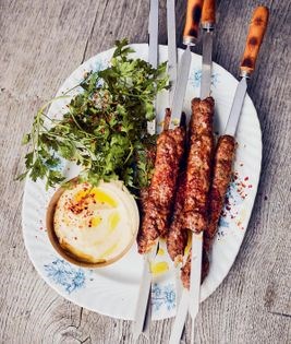 Lamb and vegetable kebabs with khebzeh hamra