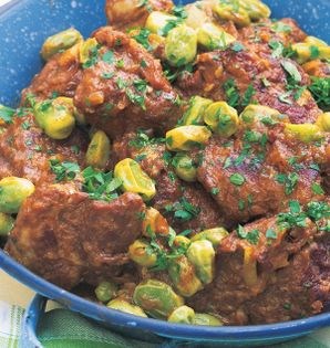 Lamb casserole with garlic and broad beans