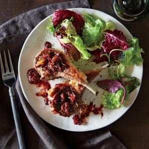 Lamb chops with fresh fig pan sauce
