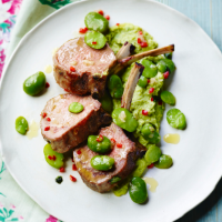 Lamb cutlets with broad bean houmous